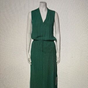 Vince Green Silk Dress XXS - Worn once - Excellent condition - $495